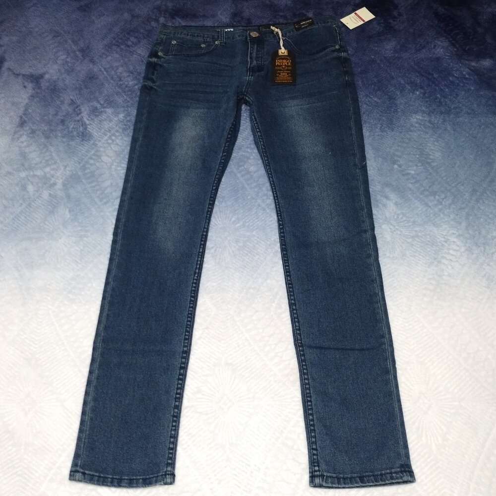 Mens Skinny Jeans Stretch Size 32 x 32 NWT-Retail $58.00.